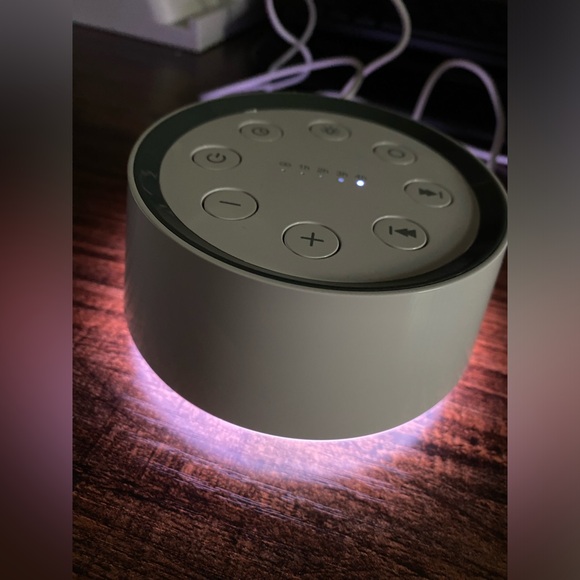 White Noise Sound Machine with 30 Soothing Sounds 12 Colors Night Light White - Picture 9 of 11